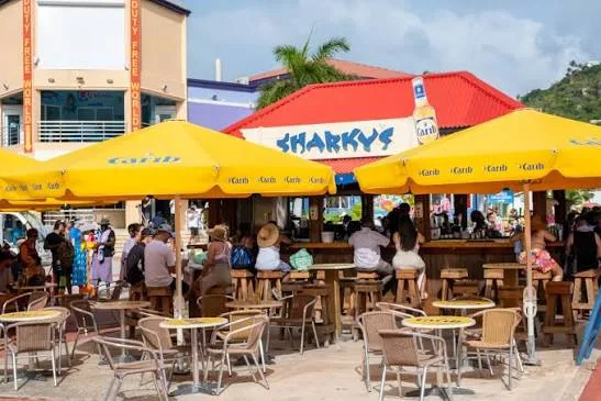 Sharky’s Bar