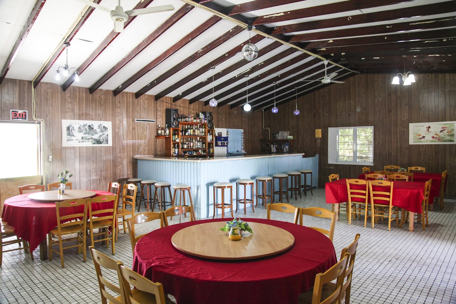 Fay Bar & Restaurant