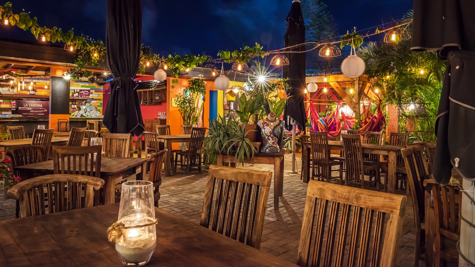 La Cantina